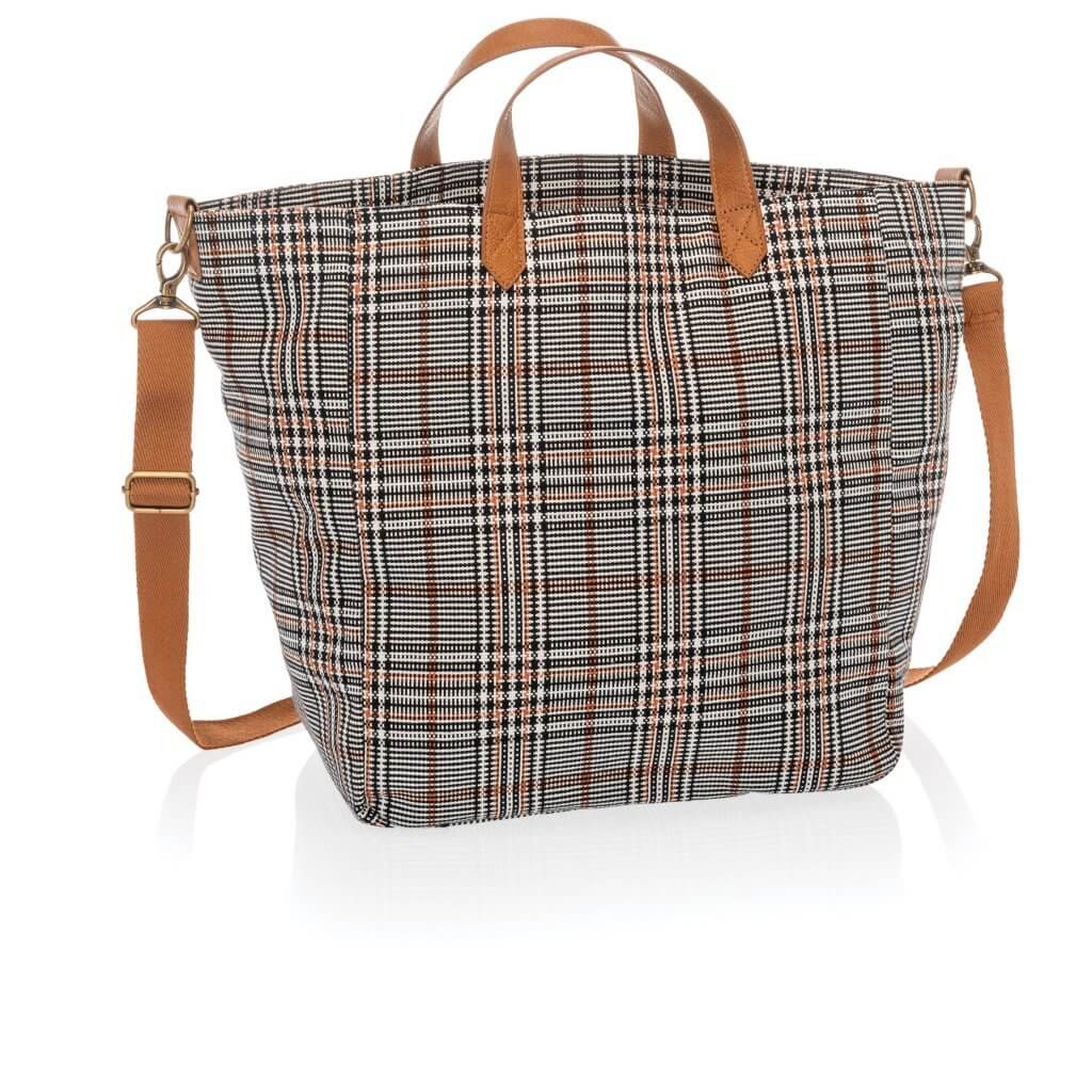 Casual Crossbody Tote in Plaid About You Weave